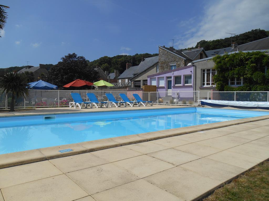 Hotel Des Bains Saint-Jean-le-Thomas Zewnętrze zdjęcie