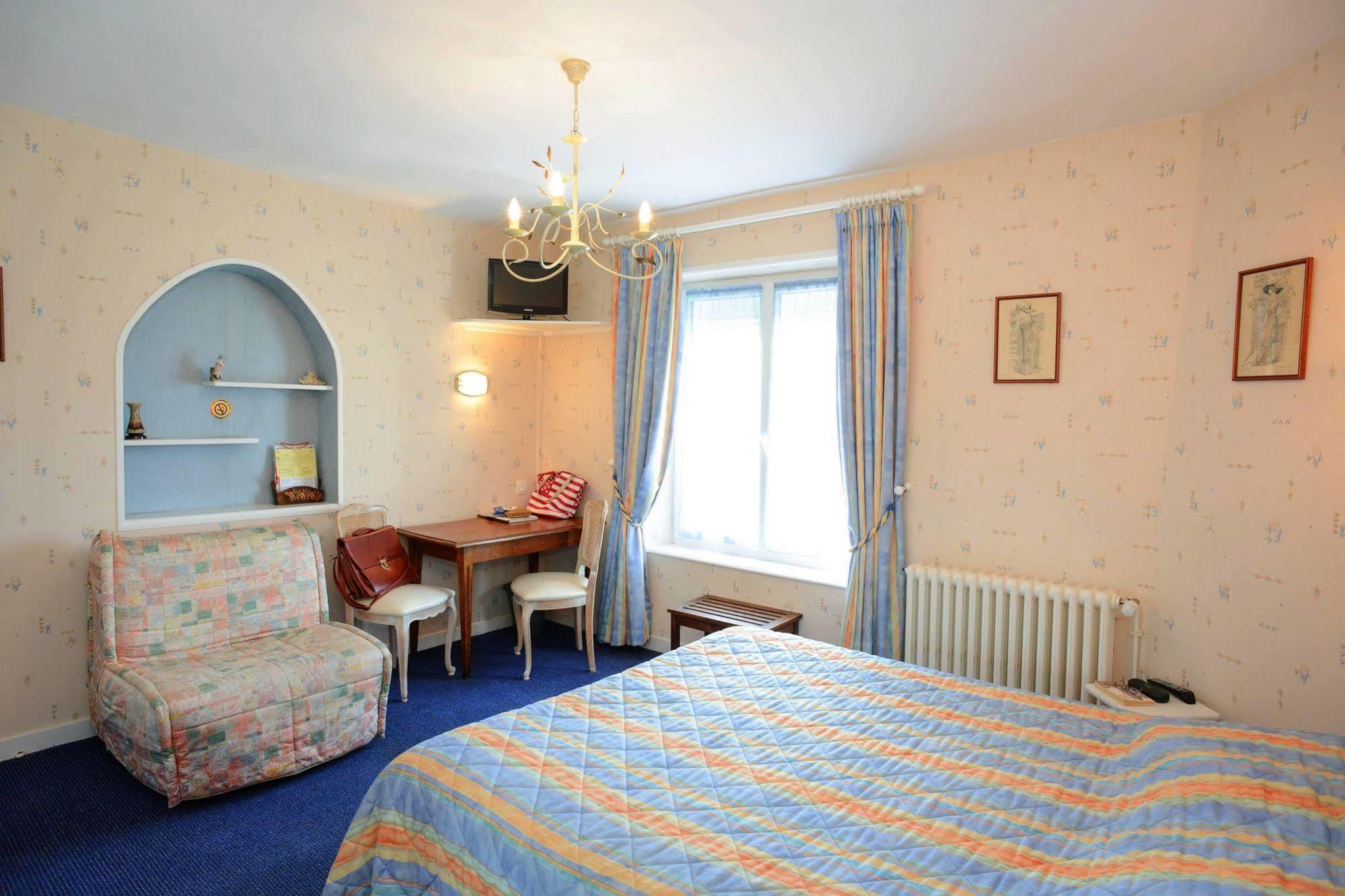 Hotel Des Bains Saint-Jean-le-Thomas Zewnętrze zdjęcie